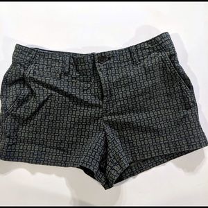 Gap Mid-Rise Summer Shorts